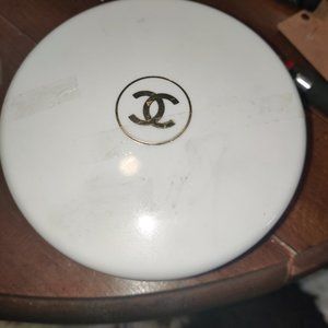 Vintage  Chanel Dusting Powder Box and Loose Chanel No.5 dusting powder